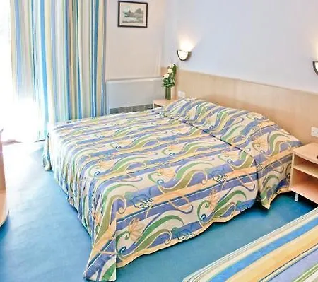 Veli Mel - San Marino Sunny By Valamar Lopar